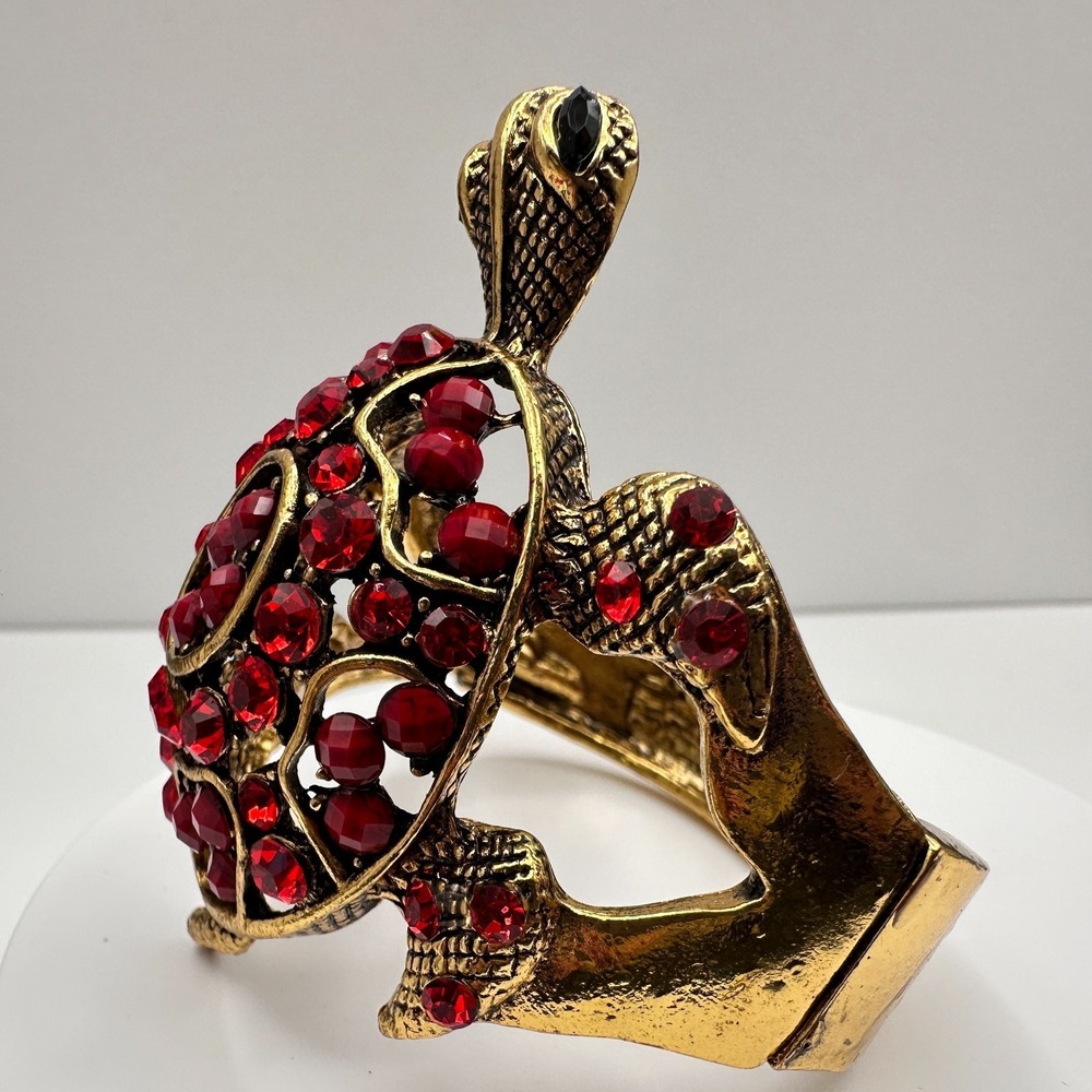 Vintage 90s Red Rhinestone Gold Tone Turtle Bracelet Women's Classic Jewelry - Picture 10 of 17